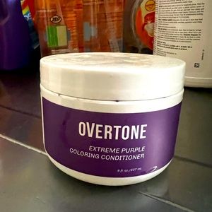 Overtone extreme purple coloring conditioner